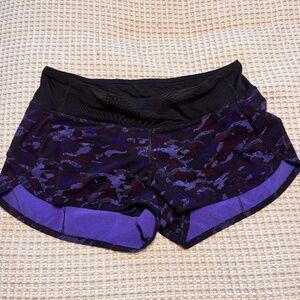 Lululemon 2.5" low rise Speed Up Shorts size 4